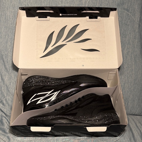 Men’s Puma MB.02 "Oreo" LaMelo Ball basketball sneakers in black and white. 10.5 - Picture 15 of 16